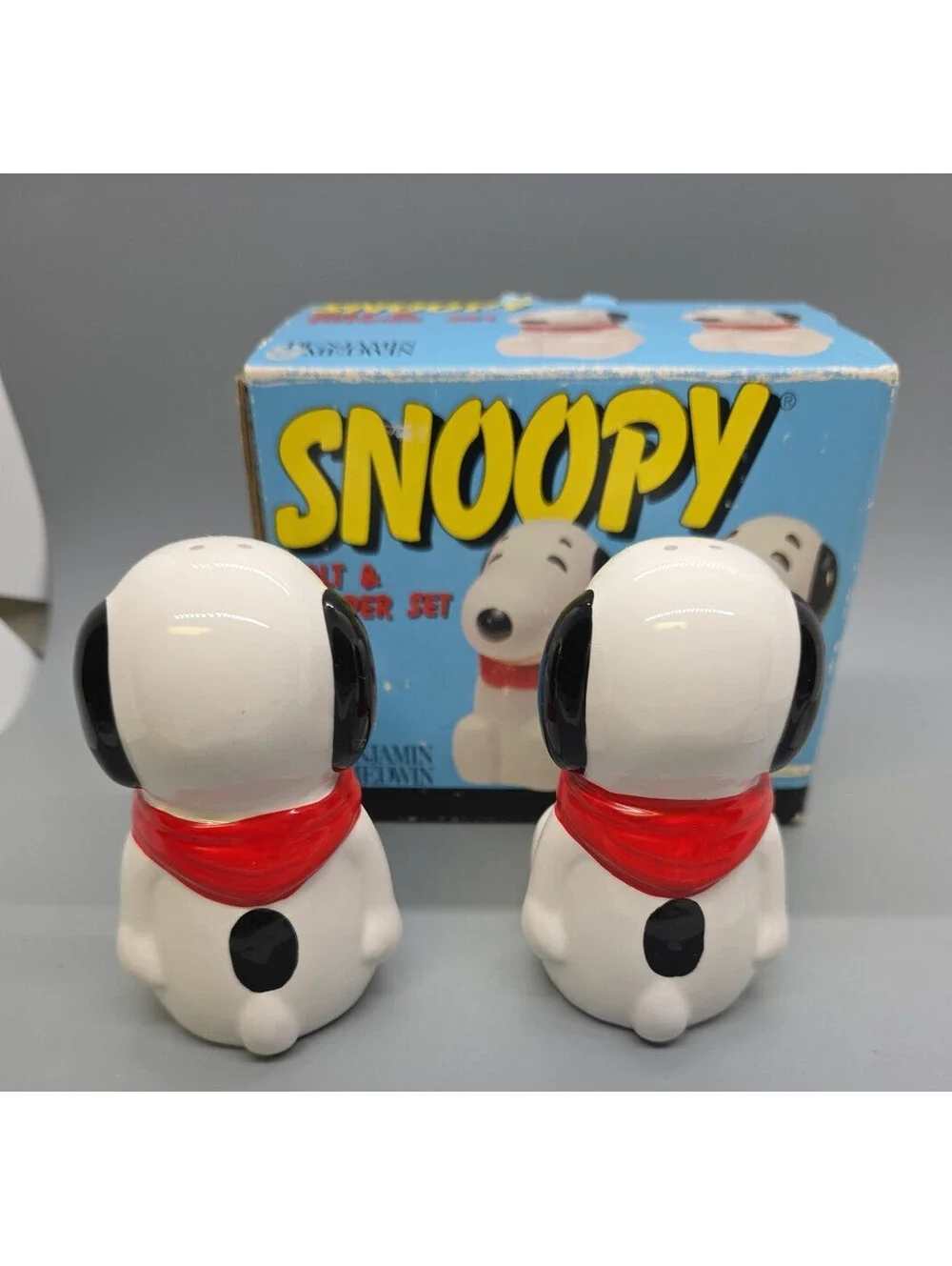 1993 Benjamin & Medwin Peanuts Snoopy Salt & Pepper Shakers